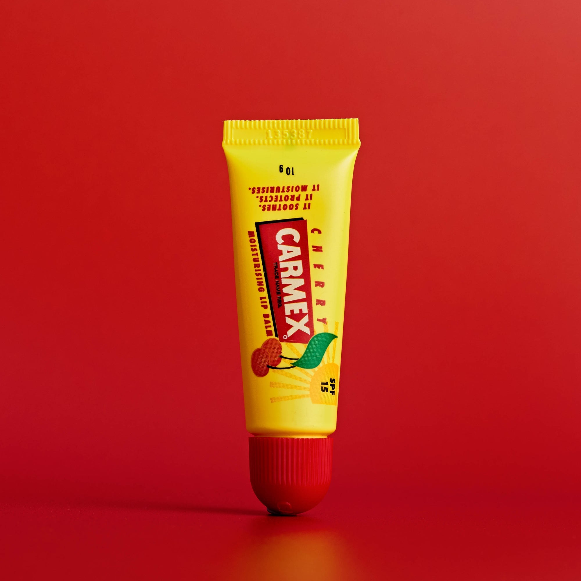 Carmex Cherry Lip Balm Tube 10g