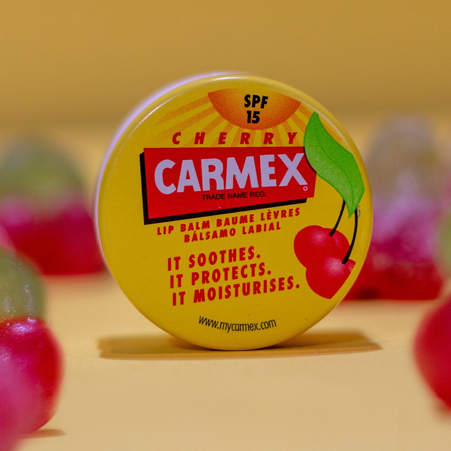 Carmex Cherry Lip Balm Pot 7.5g