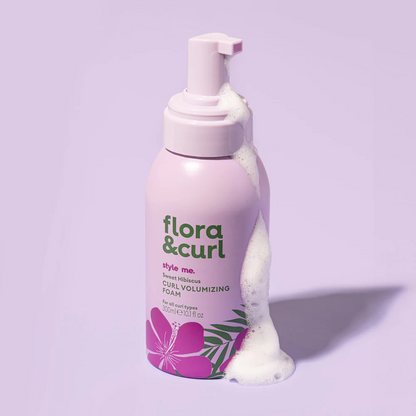 Flora &amp; Curl Sweet Hibiscus Curl Volumizing Foam 300ml